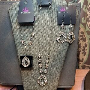4 piece paparazzi’s fashion fix fiercely5th avenue iridescent set